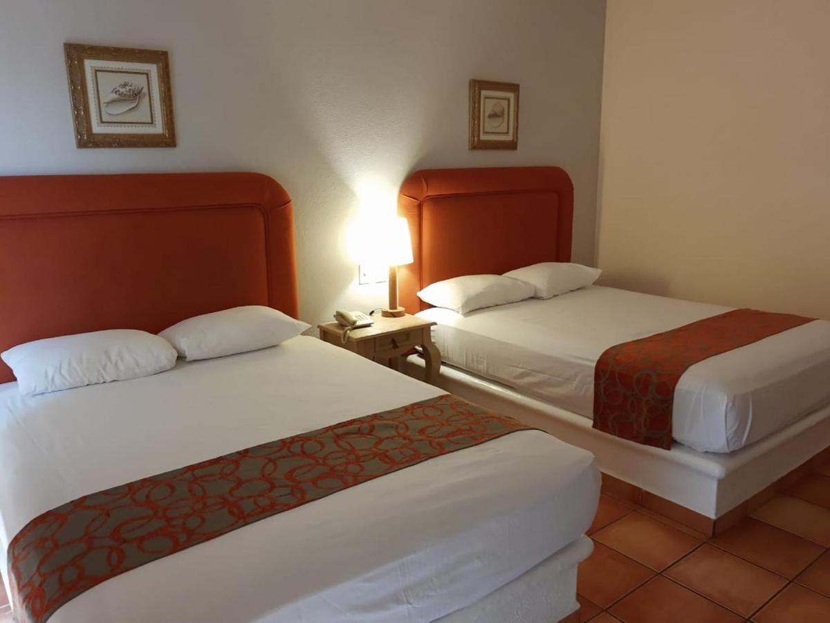 Suites Las Palmas San Jose del Cabo Exterior photo